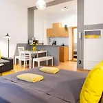 homaris - Apartment Leyke Schillerkiez Neukölln Airfield Tempelhof