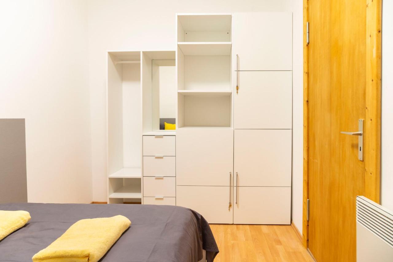 Homaris - Leyke Schillerkiez Neukölln Airfield Tempelhof Appartement *